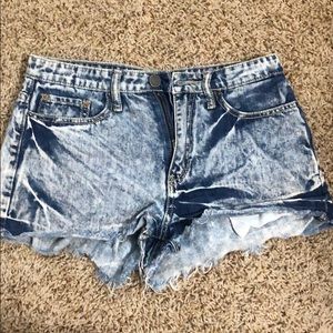 Distressed Jean shorts. Size 7. High waisted